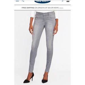 MidRise Built In Sculpt Gray Rockstar Jeans Size 2